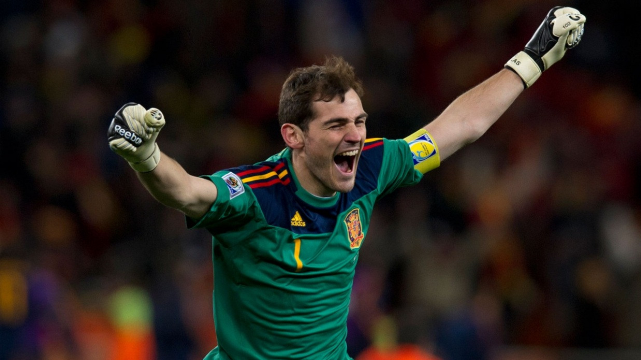  The Glove Bag: Why Kepa cost so much, Iker?s goodbye & new penalty... Picture