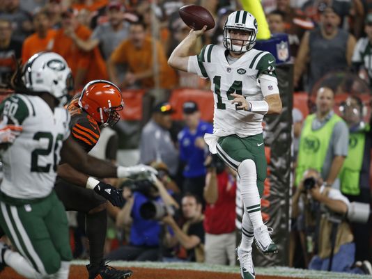 BREAKING NEWS: The Cleveland Browns Won A Football Game!!!! Picture