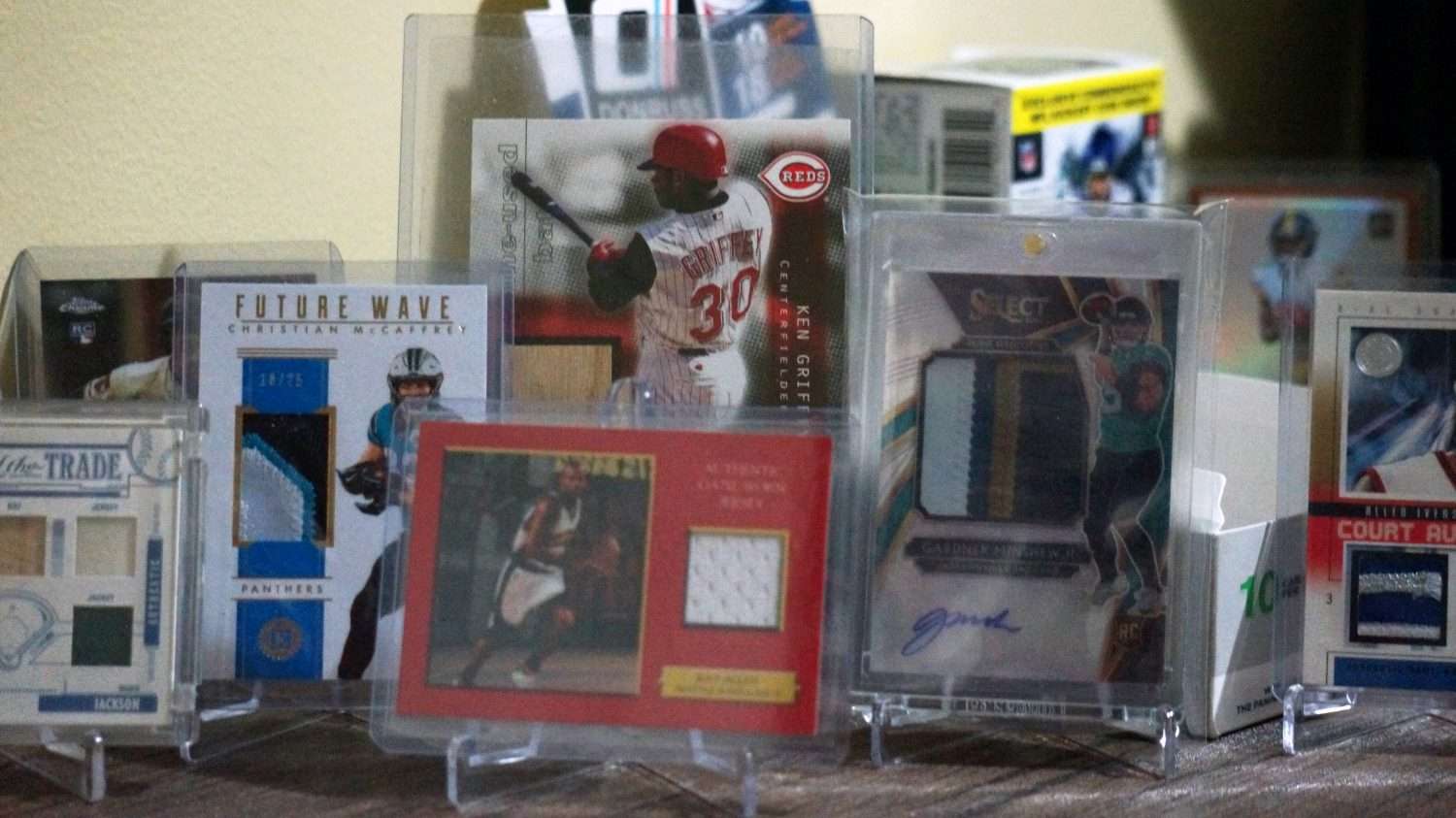 Sports card collectors adjust to COVID-19 challenges as some begin to... Picture
