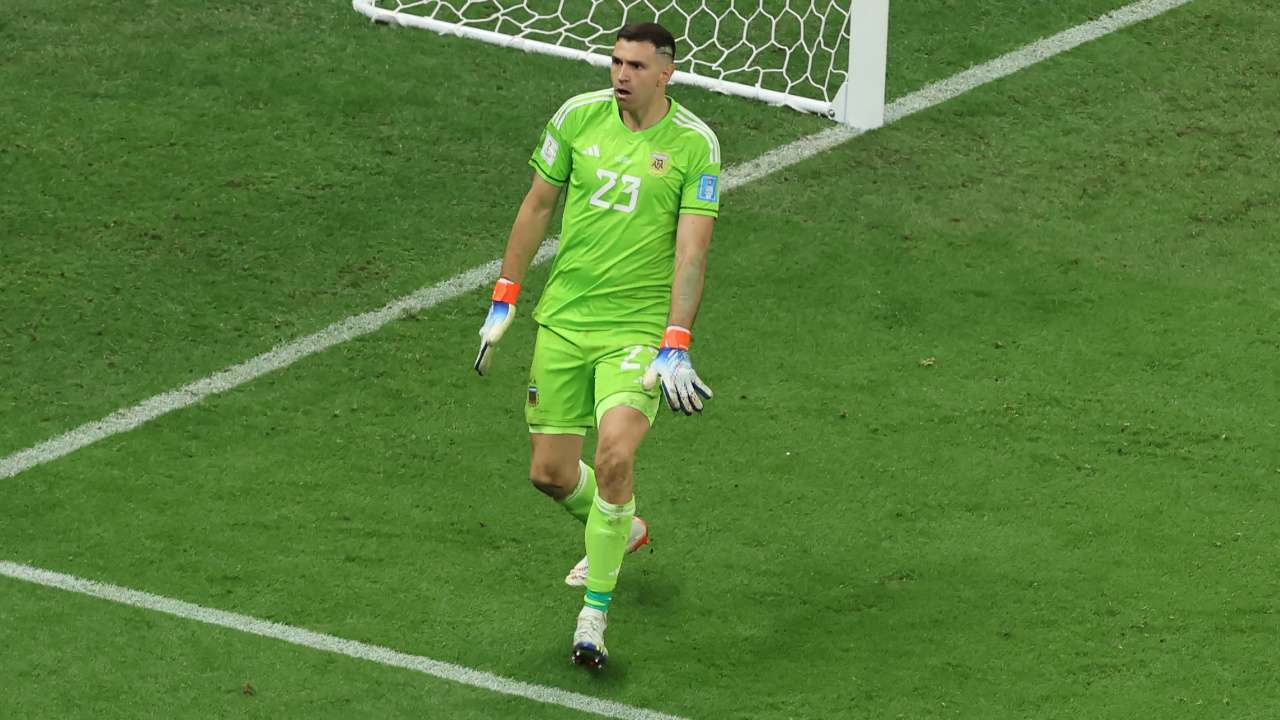  IFAB penalty rule changes an attack on goalkeepers ? and entertainment... Picture
