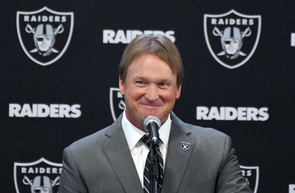 Listen Man, That Right There Is A Good Contract Man Picture